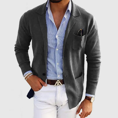 Nico – Elegant men’s blazer with lapel and buttons